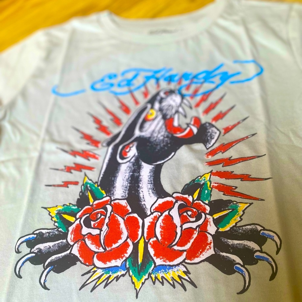 🔥🐅Ed Hardy Tattoo print crop top size Small NWT!🐅🔥